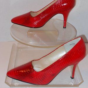 STEFANI RED LEATHER PUMPS SIZE 10 MEDIUM